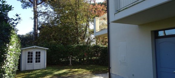 5 bedrooms Villa in Montignoso, Italy No. 316756 10