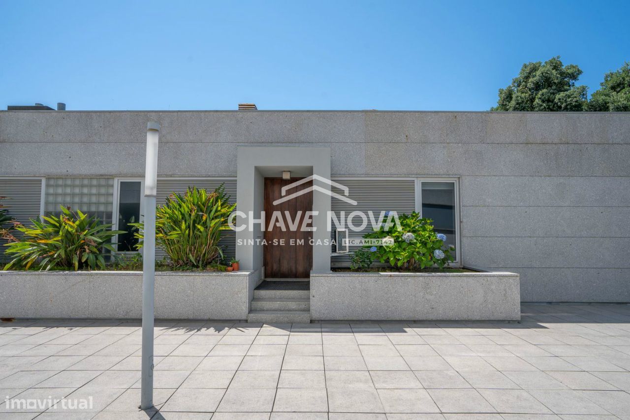 3 bedrooms House in Moreira, Portugal No. 235171