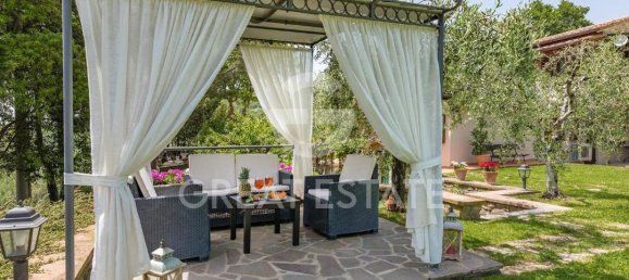 4 Schlafzimmer Schlösser in Cortona, Italy, Nr. 271937 13
