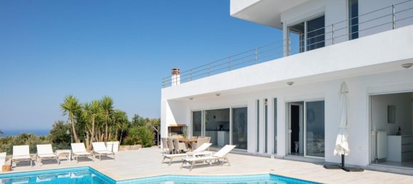 3 bedrooms Villa in Chania, Greece No. 9 11