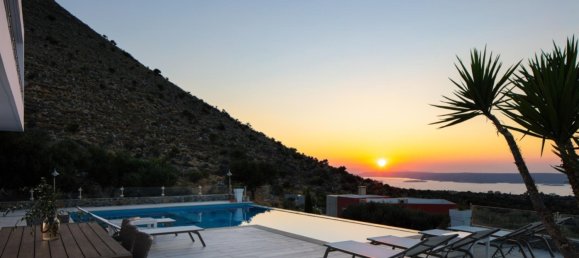 3 bedrooms Villa in Chania, Greece No. 9 4