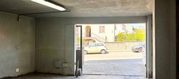 14m² Garage in Sassari, Italy No. 295626 3