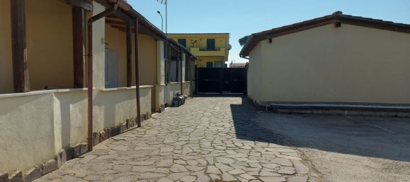 Квартира с 3 комнатами в Фьюмичино, Италия № 46802 9