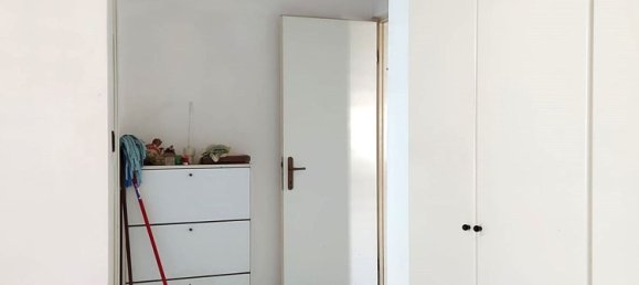 Квартира с 3 комнатами в Фьюмичино, Италия № 46802 12