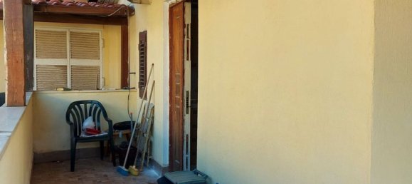 Квартира с 3 комнатами в Фьюмичино, Италия № 46802 4