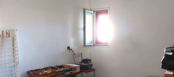 Квартира с 3 комнатами в Фьюмичино, Италия № 46802 17