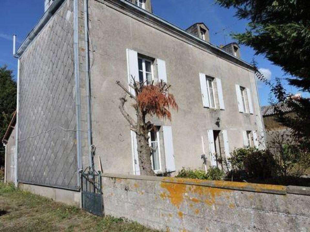 Casa T4 em Parthenay, France N.º 32301