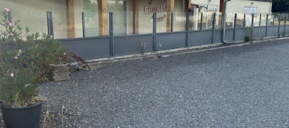 370m² Commercial property in Dissay, France No. 302588 3