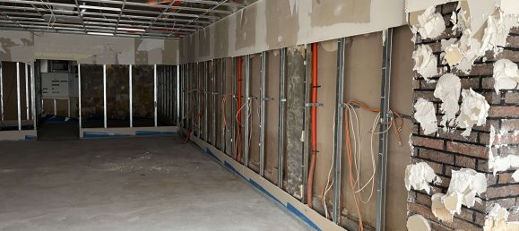 Коммерческая недвижимость 100м² в Ойскирхен, Германия № 40166 5