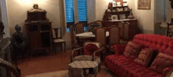 35 rooms House in Vaiano, Italy No. 40000 48