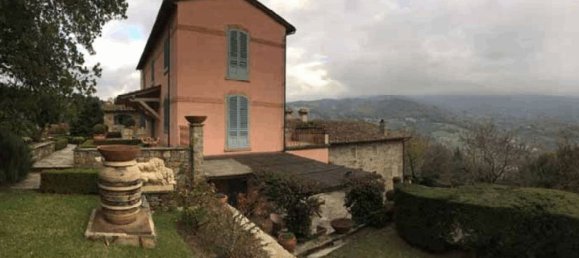 35 rooms House in Vaiano, Italy No. 40000 63
