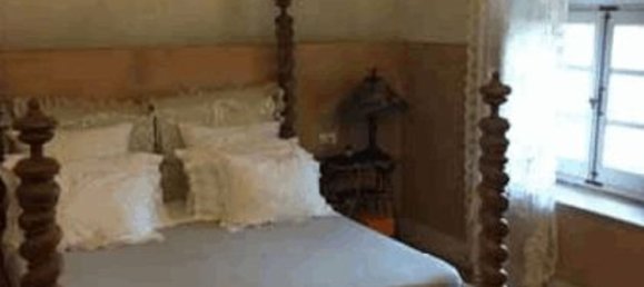 35 rooms House in Vaiano, Italy No. 40000 16