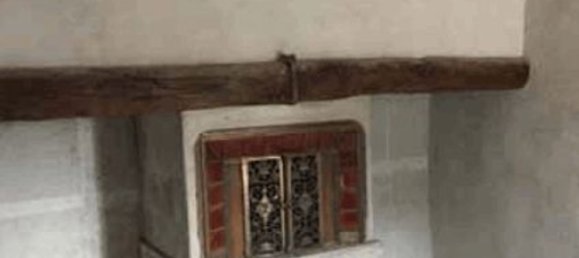 35 rooms House in Vaiano, Italy No. 40000 7