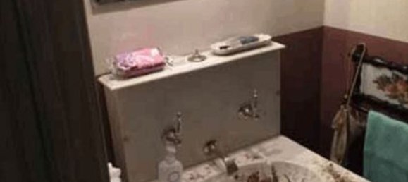 35 rooms House in Vaiano, Italy No. 40000 42