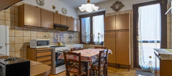 3 bedrooms Penthouse in Zanica, Italy No. 357962 7
