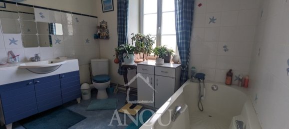 Villa de 3 dormitorios en Luigny, France No. 60122 19