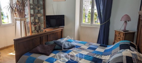 Villa de 3 dormitorios en Luigny, France No. 60122 14