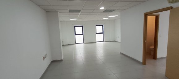 Gewerbliche Immobilie in San Gines, Spain 115m², Nr. 155138 9