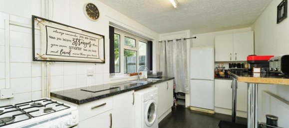 2 Schlafzimmer Gewerbliche Immobilie in Crawley, United Kingdom, Nr. 6282 2