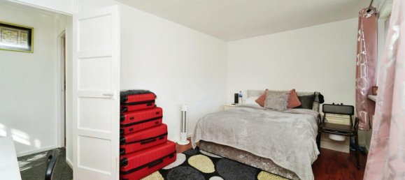 2 Schlafzimmer Gewerbliche Immobilie in Crawley, United Kingdom, Nr. 6282 13