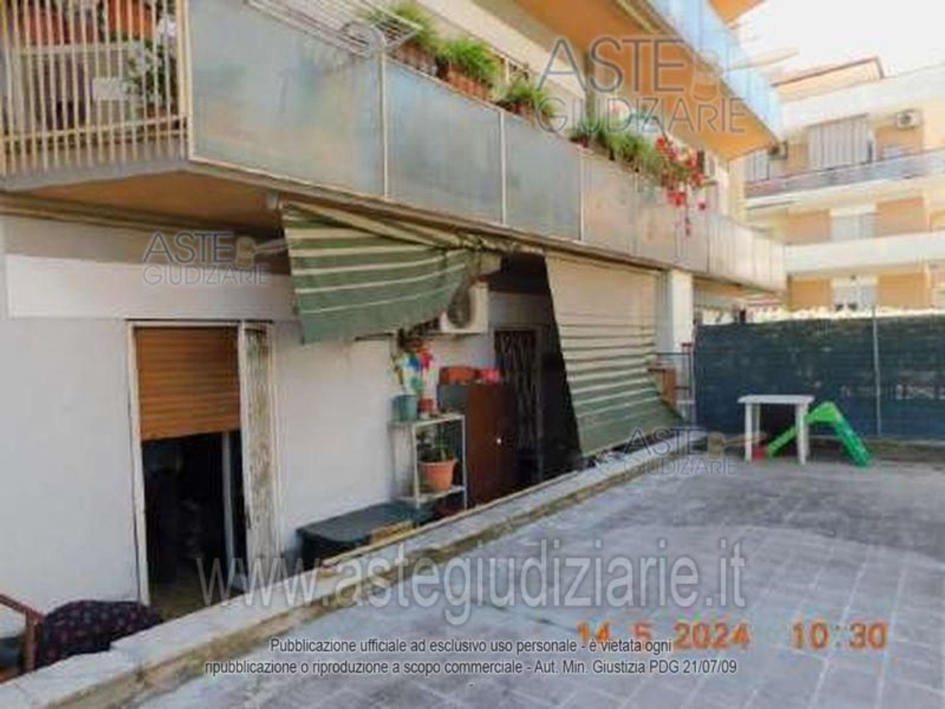 Apartamento de 3 habitaciónes en Rome, Italy No. 194661