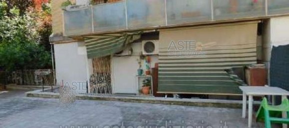 Apartamento de 3 habitaciónes en Rome, Italy No. 194661 7