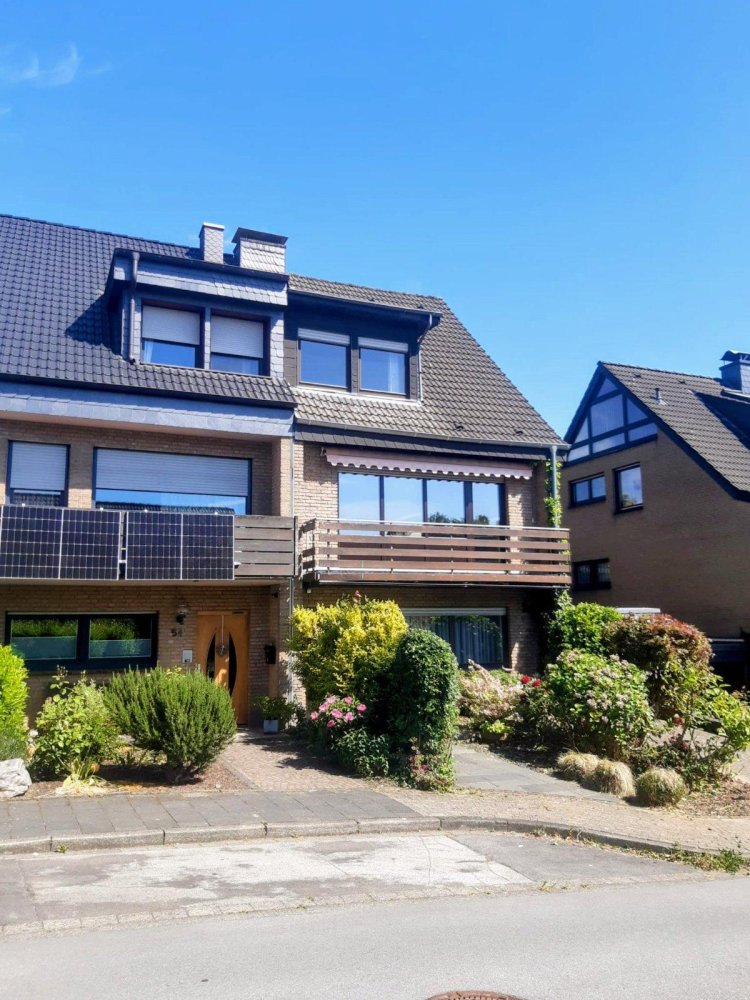 Таунхаус с 3 спальнями в Меттман, Германия № 256836