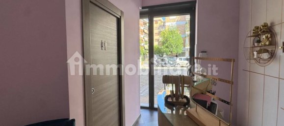 2 rooms Commercial property in Rome, Italy No. 328355 2