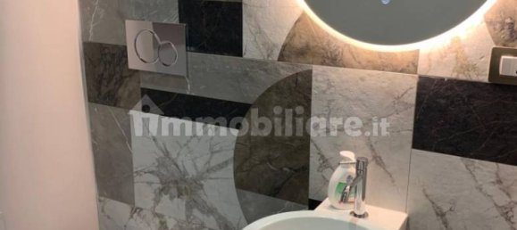 2 rooms Commercial property in Rome, Italy No. 328355 10