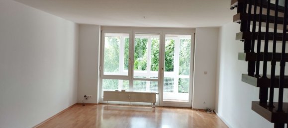 2 Schlafzimmer Doppelhaus in Stuttgart, Germany, Nr. 361587 4