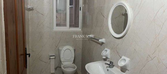 1 bedroom Maisonette in Senglea, Malta No. 8252 18