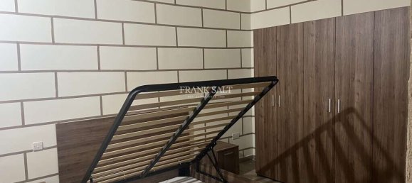 1 bedroom Maisonette in Senglea, Malta No. 8252 14