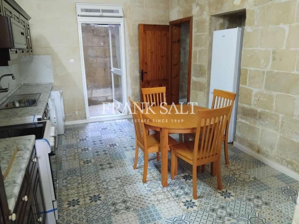 1 bedroom Maisonette in Senglea, Malta No. 8252