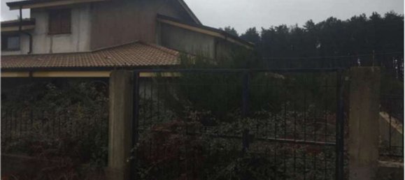 Квартира с 7 комнатами в Каноло, Италия № 187403 13