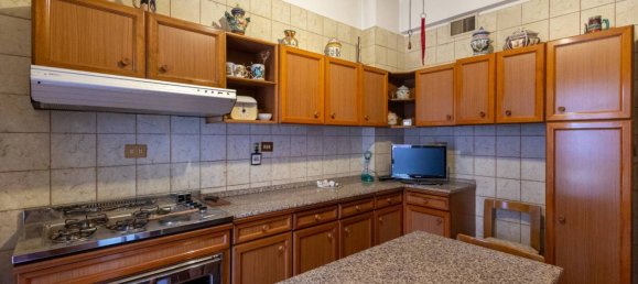 3 Schlafzimmer Wohnung in Rome, Italy, Nr. 333628 31