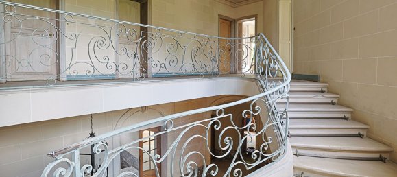 5 bedrooms House in Tourcoing, France No. 63408 8