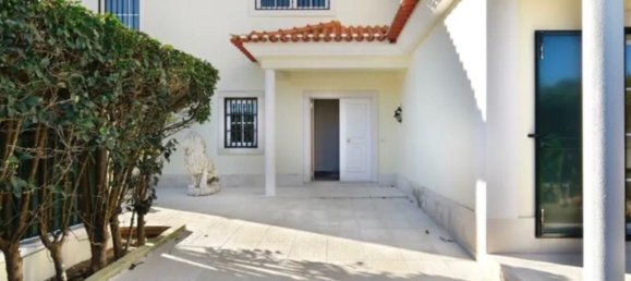 5 bedrooms House in Cascais, Portugal No. 185559 2