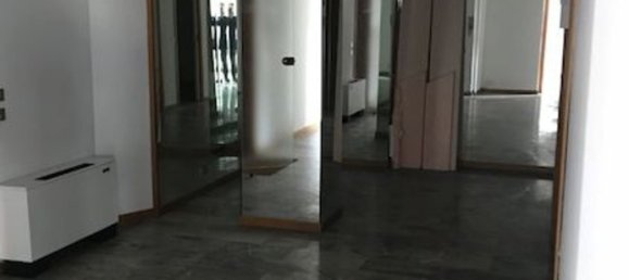 85m² Office in Bergamo, Italy No. 152003 2