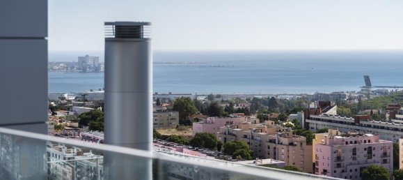 4 bedrooms Apartment in Lisbon, Portugal No. 110041 19