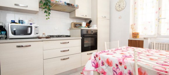 2 Schlafzimmer Wohnung in Genoa, Italy, Nr. 342214 10