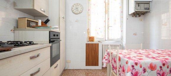 2 Schlafzimmer Wohnung in Genoa, Italy, Nr. 342214 8