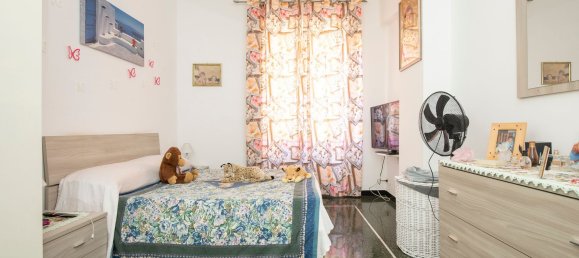 2 Schlafzimmer Wohnung in Genoa, Italy, Nr. 342214 13