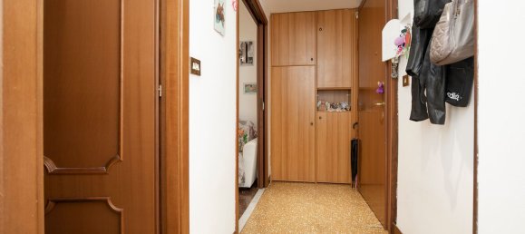 2 Schlafzimmer Wohnung in Genoa, Italy, Nr. 342214 6