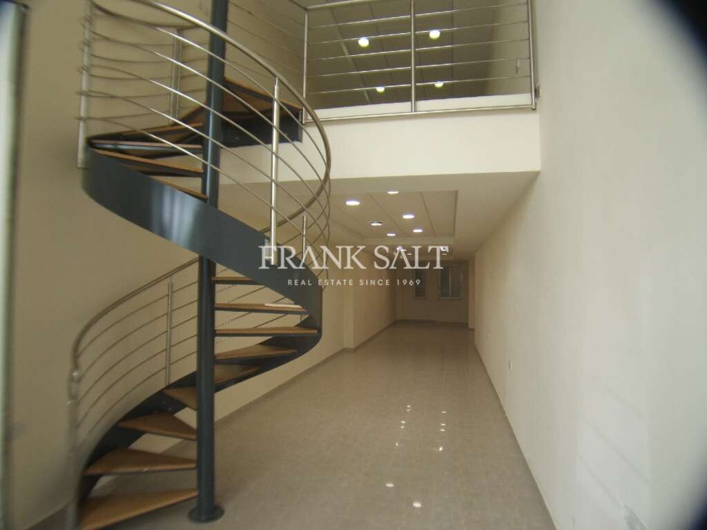 133m² Office in Gzira, Malta No. 13065