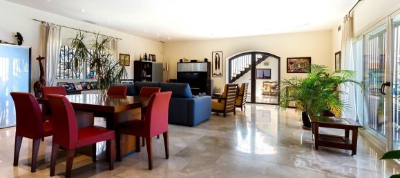 6 bedrooms Villa in Benalmadena, Spain No. 2465 4