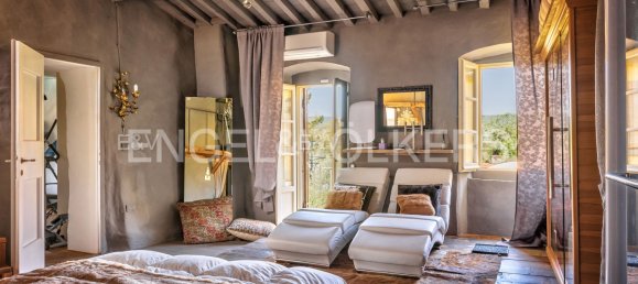 4 bedrooms House in Arezzo, Italy No. 263274 21