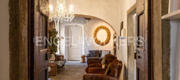 4 bedrooms House in Arezzo, Italy No. 263274 12