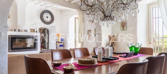 4 bedrooms House in Arezzo, Italy No. 263274 5