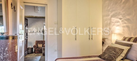 4 bedrooms House in Arezzo, Italy No. 263274 16