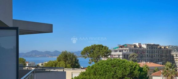 4 bedrooms Penthouse in Antibes, France No. 247283 13